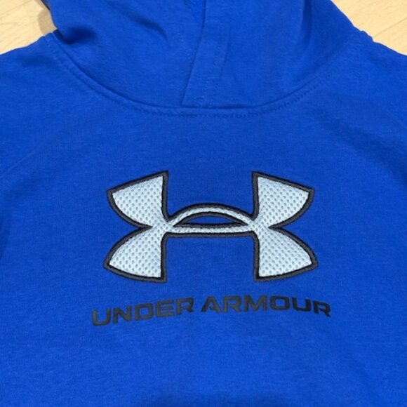 Share Under Armour Long Sleeve Hoodie Pullover Blue Sweater Size Boys Size 7 - Picture 2 of 4